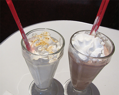 milkshakes cafe 50ties