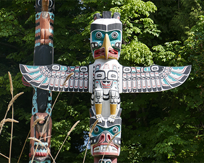 stanley park totem poles