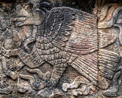 eagle relief tzompantli platform of skulls chichen itza